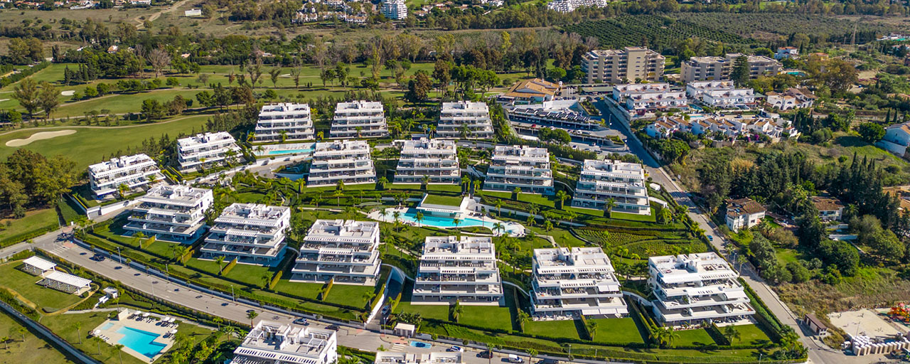 Instapklaar, modern, design appartement te koop nabij de golfbaan in de gouden driehoek van Marbella - Benahavis - Estepona