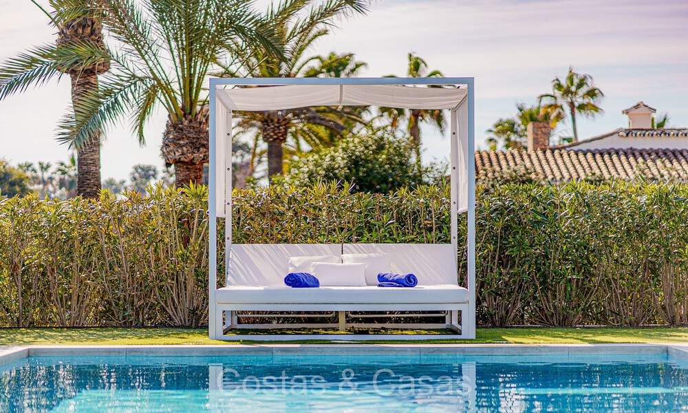 Instapklare ultramoderne design villa direct aan het strand te koop, New Golden Mile, Marbella - Estepona. 72271