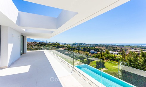 Majestueuze moderne villa met panoramisch zeezicht te koop, front-line golf, Benahavis - Marbella 6843