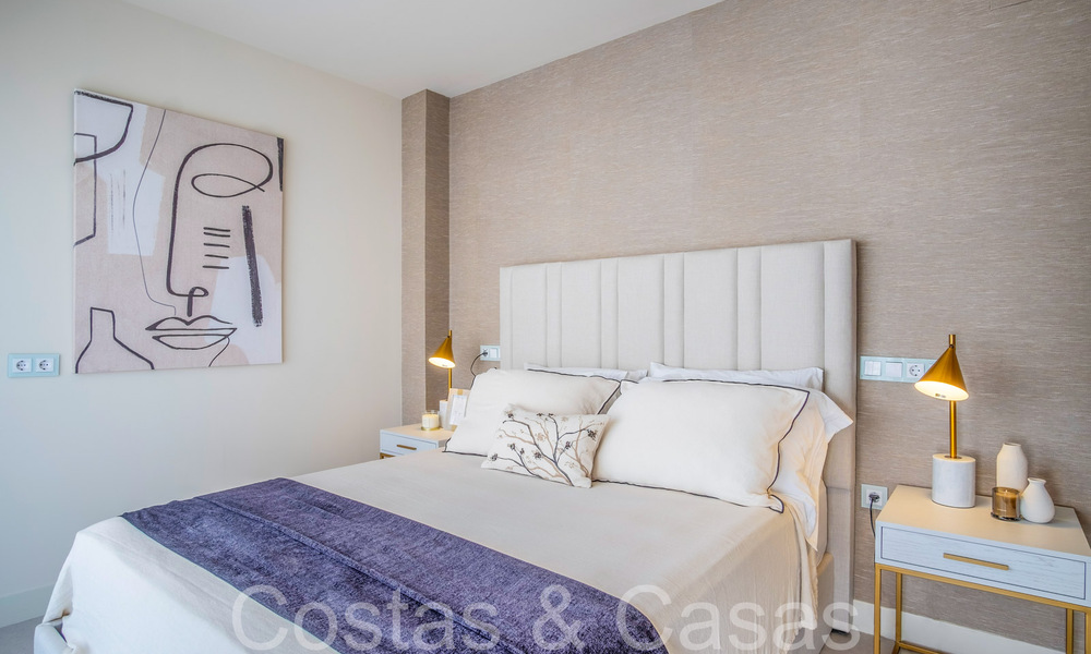 Luxueuze eerstelijns strandvilla te koop in een nieuw, exclusief complex, New Golden Mile, Marbella - Estepona 69837