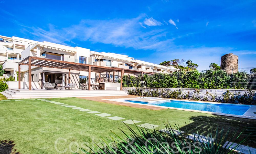 Luxueuze eerstelijns strandvilla te koop in een nieuw, exclusief complex, New Golden Mile, Marbella - Estepona 69845