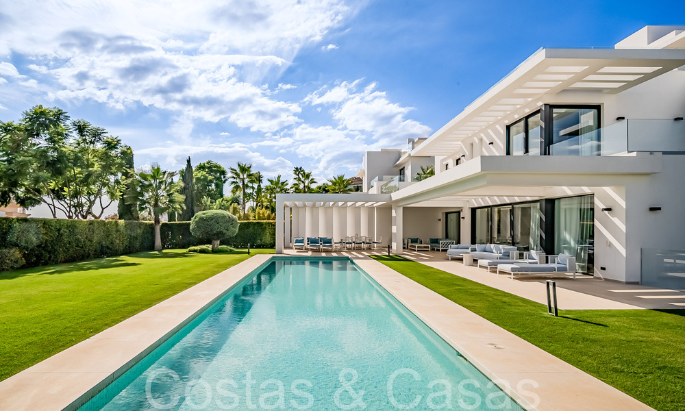 Instapklare, nieuwe moderne villa te koop in vijfsterren golfresort in Marbella - Benahavis 71765