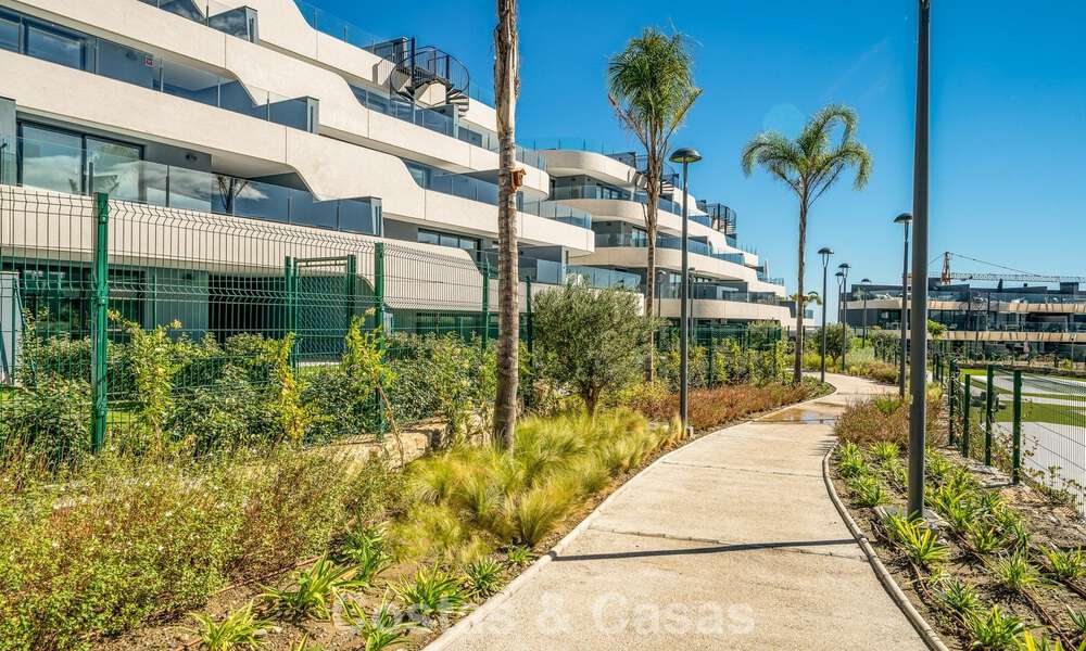 Moderne nieuwbouwappartementen met zeezicht te koop in Marbella - Estepona. Nu, instapklaar. Laatste units! 74501