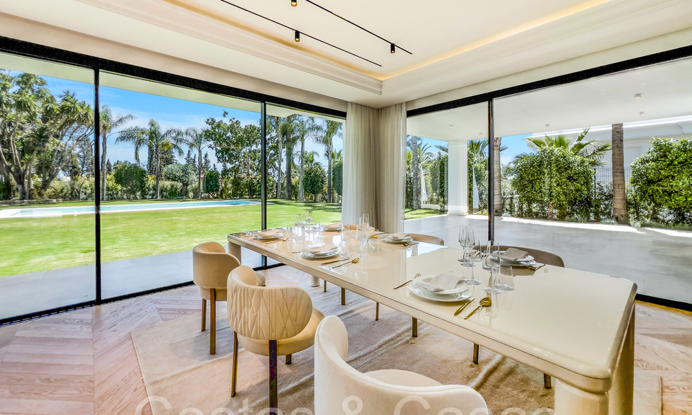 Nieuwe luxevilla's in een moderne klassieke stijl te koop op de prestigieuze Golden Mile in Marbella 69687