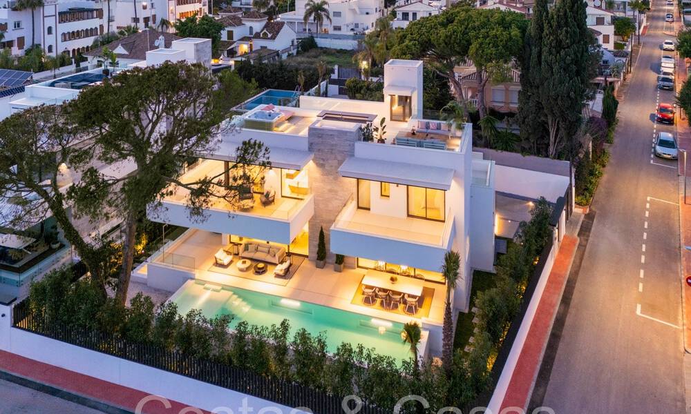 Moderne nieuwbouw villa te koop, op wandelafstand van het strand, beachside San Pedro de Alcantara, Marbella 71265