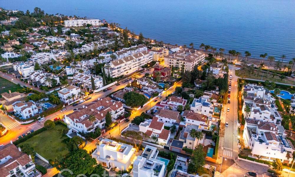 Moderne nieuwbouw villa te koop, op wandelafstand van het strand, beachside San Pedro de Alcantara, Marbella 71266