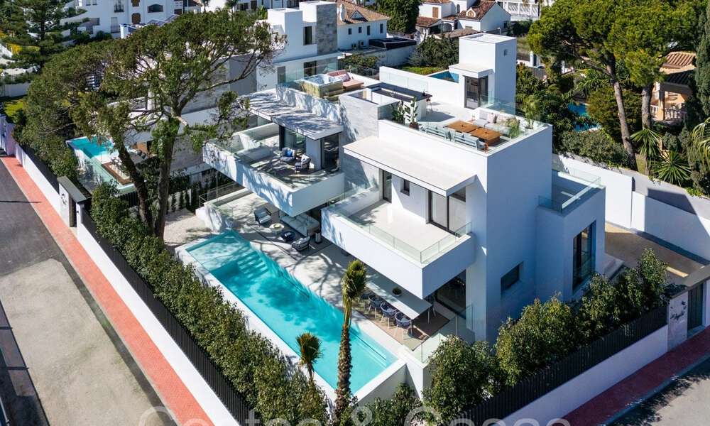 Moderne nieuwbouw villa te koop, op wandelafstand van het strand, beachside San Pedro de Alcantara, Marbella 71273