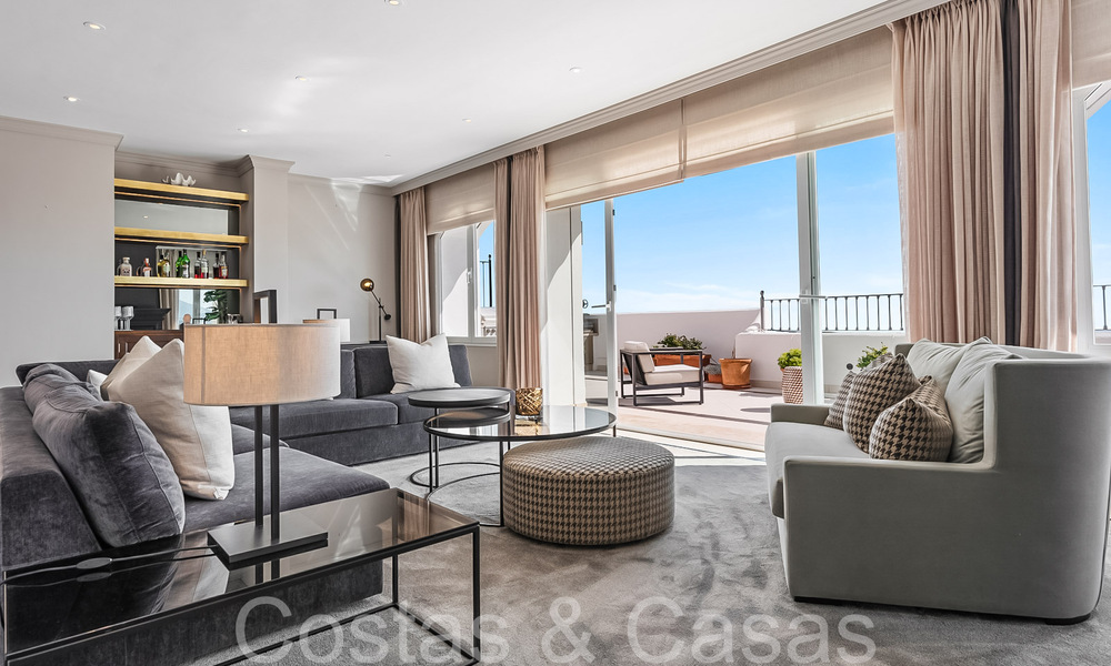 Penthouse te koop met panoramisch zeezicht in de heuvels van Marbella - Benahavis 67388