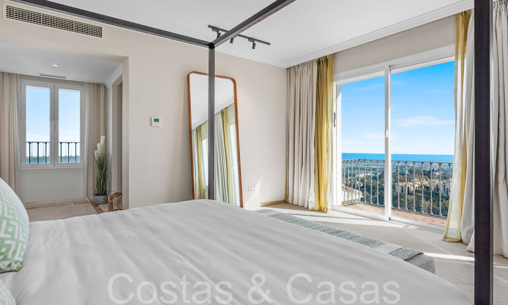 Penthouse te koop met panoramisch zeezicht in de heuvels van Marbella - Benahavis 67412