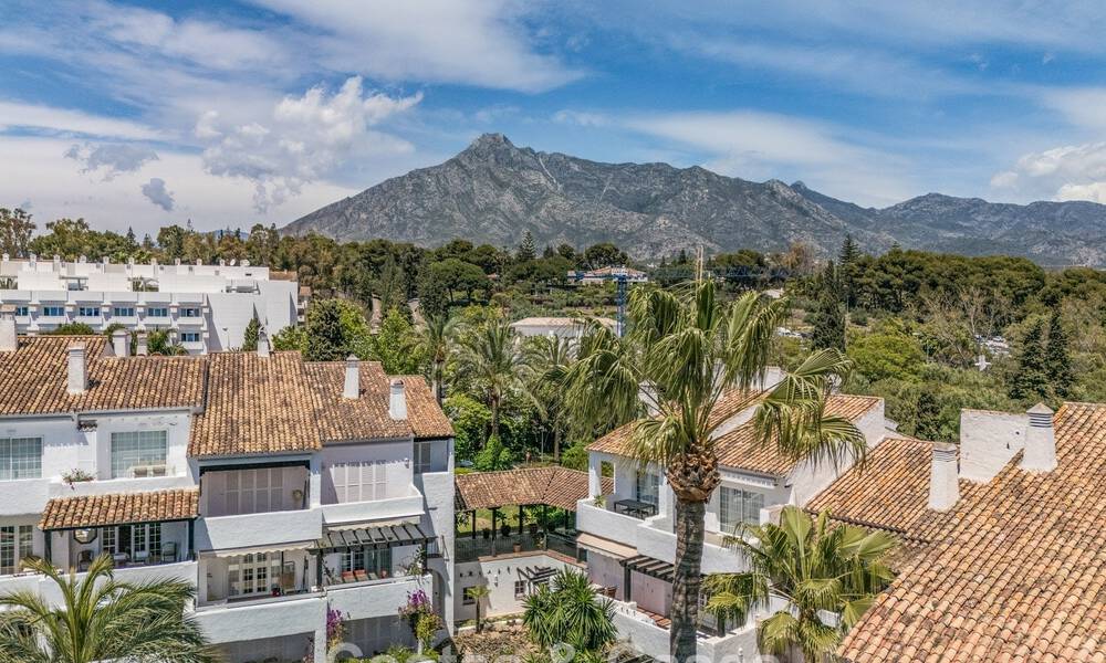 Ruim penthouse te koop gelegen in Puente Romano op Marbella’s Golden Mile 67882