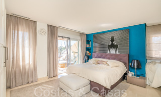 Ruim en licht duplex penthouse te koop gelegen in Nueva Andalucia, Marbella 67997 