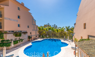 Ruim en licht duplex penthouse te koop gelegen in Nueva Andalucia, Marbella 68003 