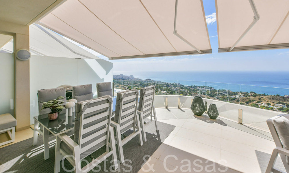 Luxueus, modern, duplex penthouse met panoramisch zeezicht te koop in Benalmadena, Costa del Sol 68009