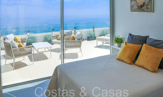 Luxueus, modern, duplex penthouse met panoramisch zeezicht te koop in Benalmadena, Costa del Sol 68022 