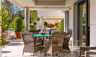 Luxueus appartement te koop met onbelemmerd, panoramisch zeezicht in Nueva Andalucia, Marbella 68082 