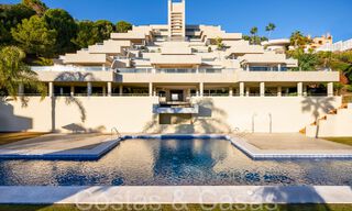 Luxueus appartement te koop met onbelemmerd, panoramisch zeezicht in Nueva Andalucia, Marbella 68087 