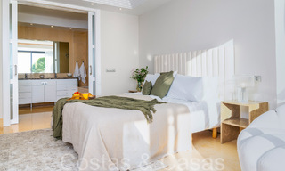 Luxueus appartement te koop met onbelemmerd, panoramisch zeezicht in Nueva Andalucia, Marbella 68102 