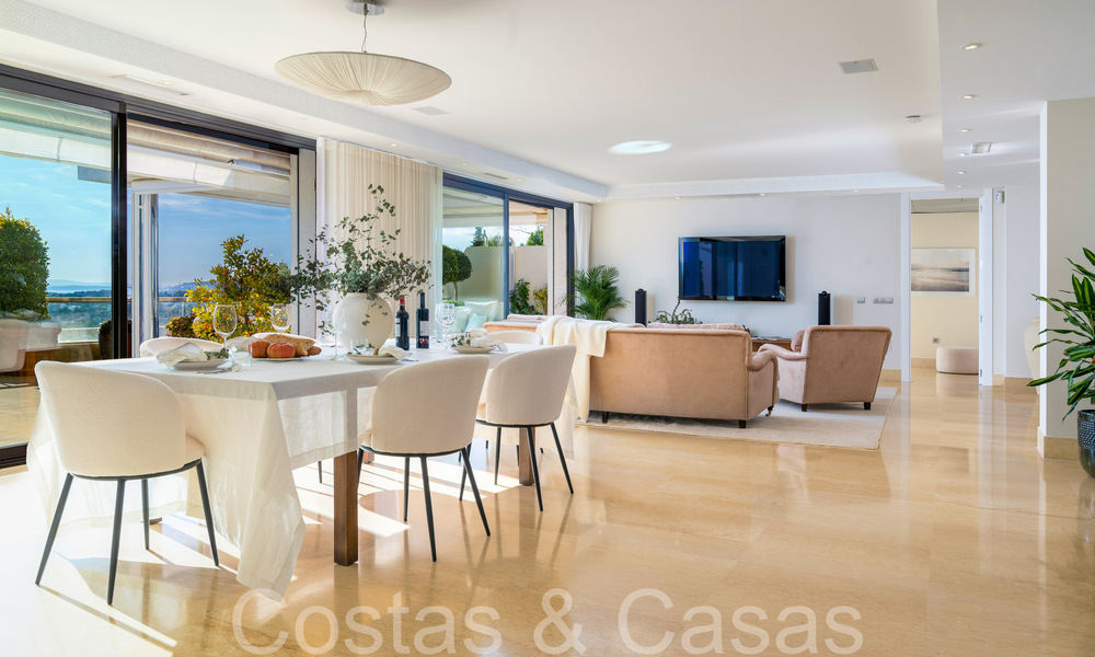 Luxueus appartement te koop met onbelemmerd, panoramisch zeezicht in Nueva Andalucia, Marbella 68107
