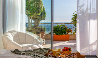 Luxueus appartement te koop met onbelemmerd, panoramisch zeezicht in Nueva Andalucia, Marbella 68111 
