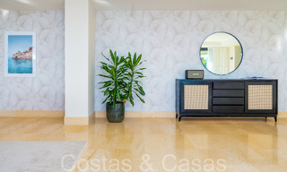 Luxueus appartement te koop met onbelemmerd, panoramisch zeezicht in Nueva Andalucia, Marbella 68116 