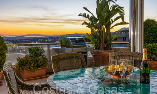 Luxueus appartement te koop met onbelemmerd, panoramisch zeezicht in Nueva Andalucia, Marbella 68126 