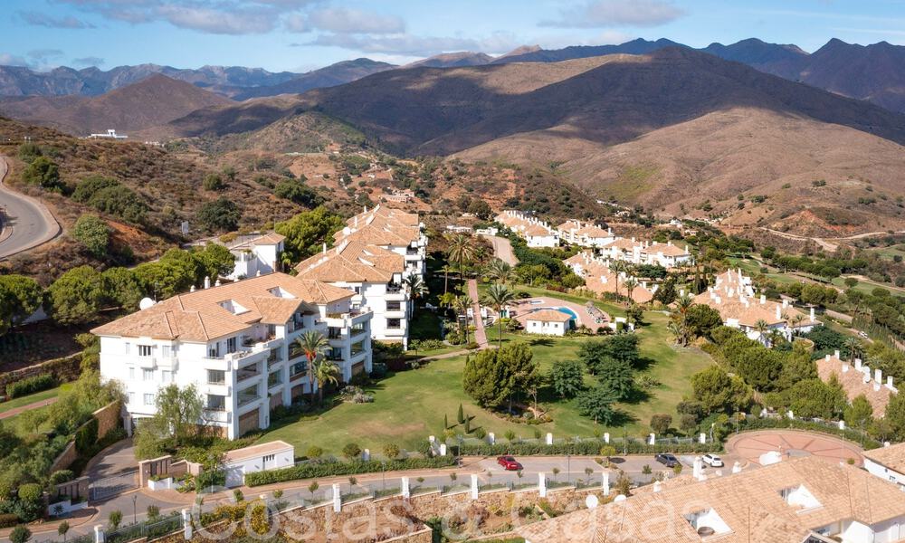 Elegant penthouse met prachtig uitzicht te koop in een exclusief golfresort in Mijas, Costa del Sol 68269