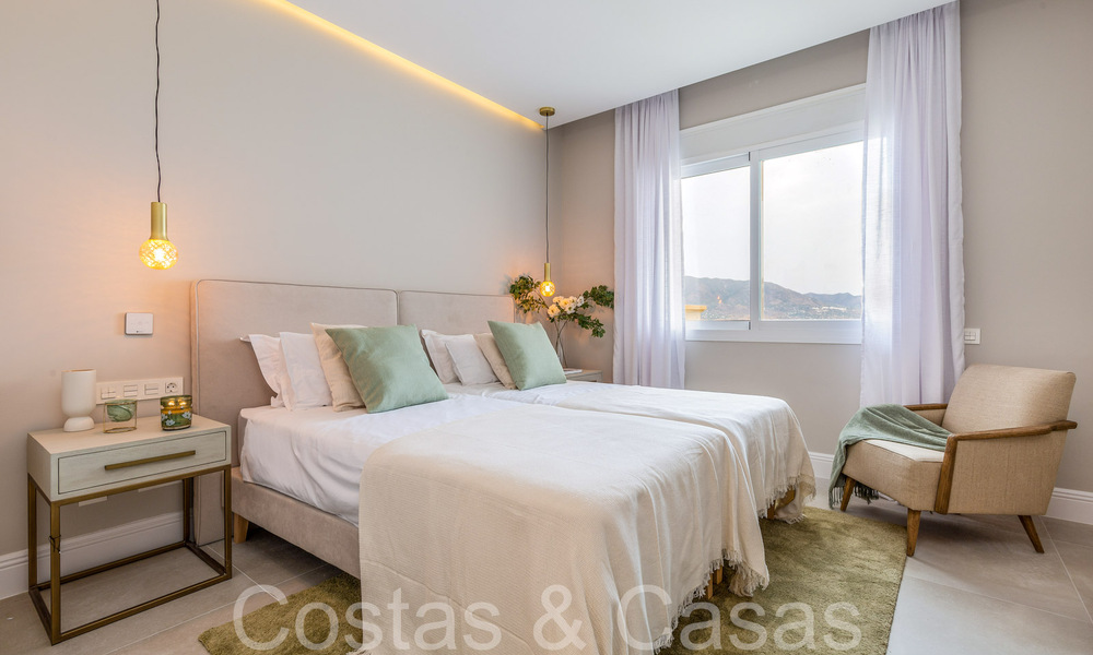 Elegant penthouse met prachtig uitzicht te koop in een exclusief golfresort in Mijas, Costa del Sol 68270