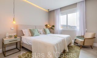 Elegant penthouse met prachtig uitzicht te koop in een exclusief golfresort in Mijas, Costa del Sol 68270 