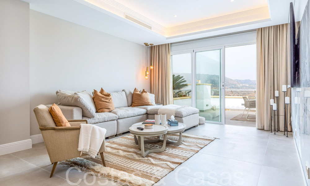 Elegant penthouse met prachtig uitzicht te koop in een exclusief golfresort in Mijas, Costa del Sol 68277