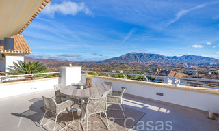 Elegant penthouse met prachtig uitzicht te koop in een exclusief golfresort in Mijas, Costa del Sol 68305 