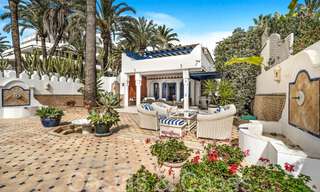 Luxevilla met open zeezicht te koop, direct aan het strand op de prestigieuze Golden Mile van Marbella 68352 