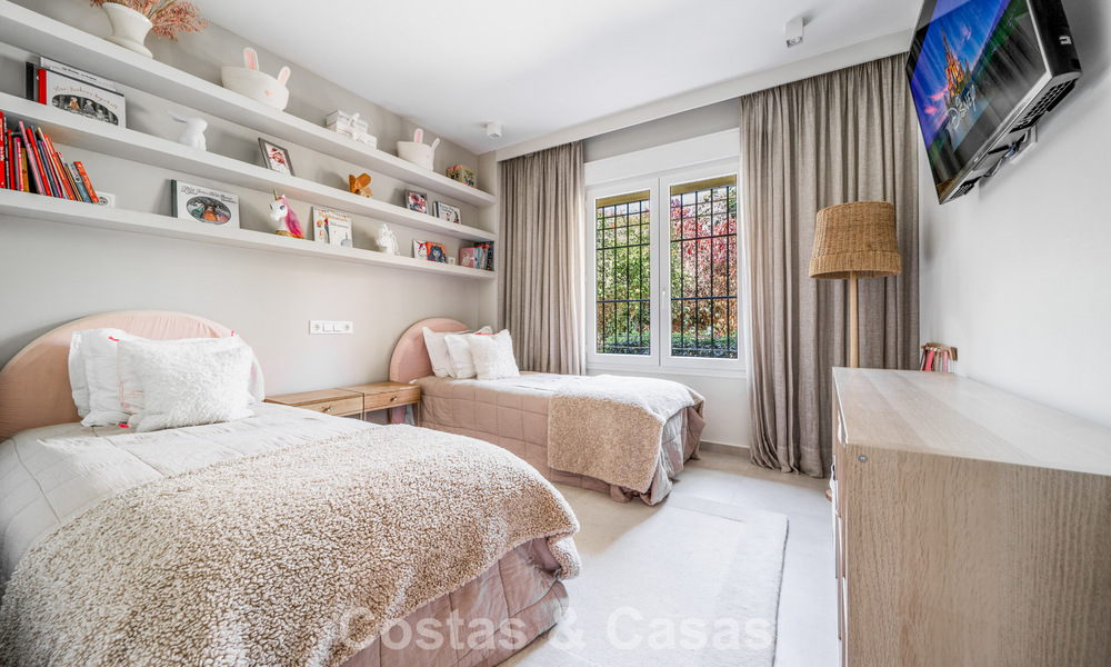 Luxe appartement te koop op wandelafstand van Puerto Banus en het strand in Nueva Andalucia, Marbella 67878