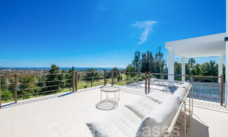 Instapklare, high-end designervilla te koop, frontlinie golf met zeezicht in Benahavis - Marbella 68411 