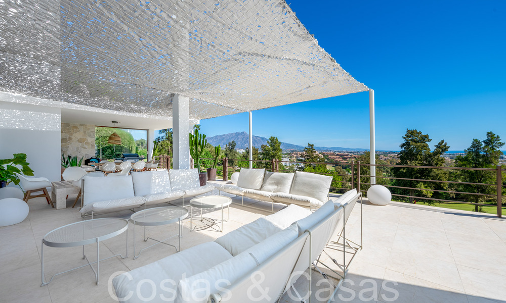 Instapklare, high-end designervilla te koop, frontlinie golf met zeezicht in Benahavis - Marbella 68420