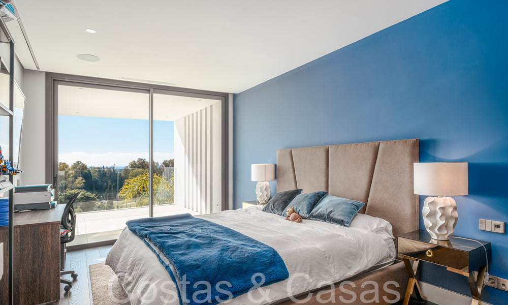 Ruime, modernistische luxevilla te koop met uitzicht op de golfbaan in Benahavis - Marbella 68134