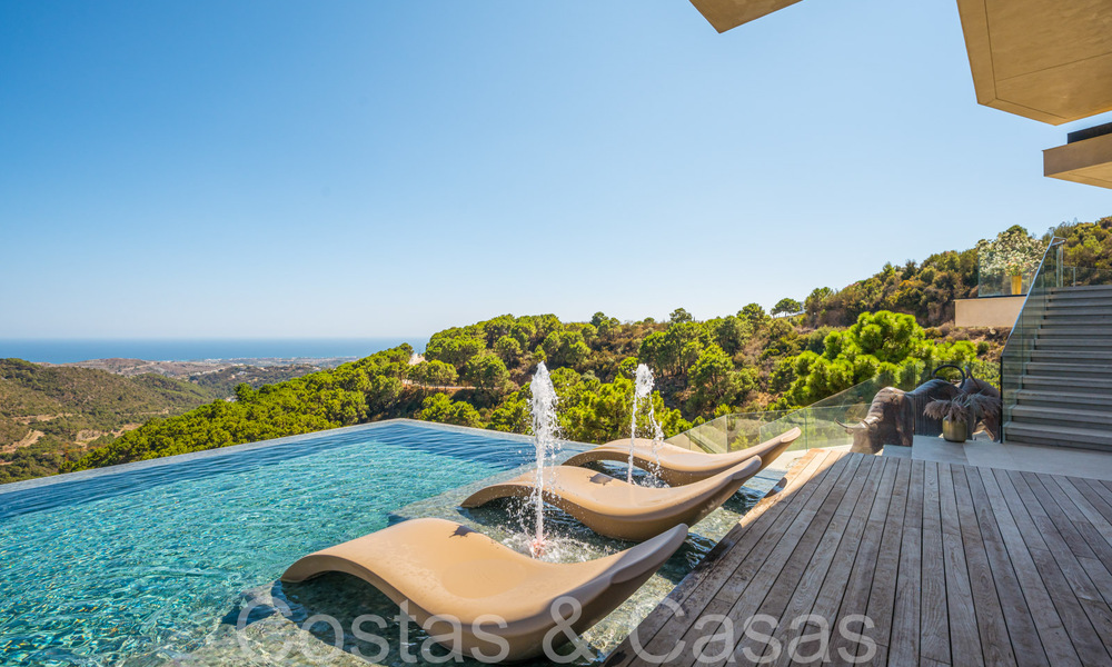 Architectonische gloednieuwe villa te koop in een beveiligde community van Marbella - Benahavis 68249