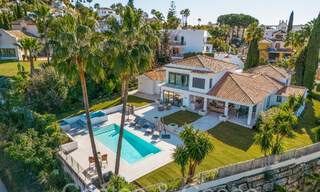 Eigentijds gerenoveerde luxevilla te koop, eerstelijns golf in Nueva Andalucia, Marbella 68222 