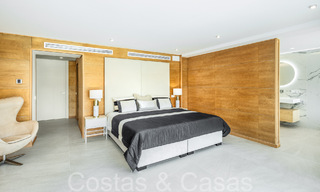 Eigentijds gerenoveerde luxevilla te koop, eerstelijns golf in Nueva Andalucia, Marbella 70526 