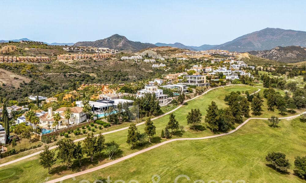 Moderne, gelijkvloerse, luxueuze villa te koop direct aan de golfbaan in Benahavis - Marbella 68459