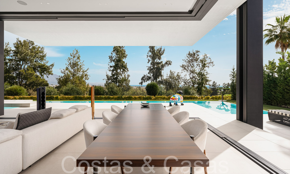 Moderne, gelijkvloerse, luxueuze villa te koop direct aan de golfbaan in Benahavis - Marbella 68464