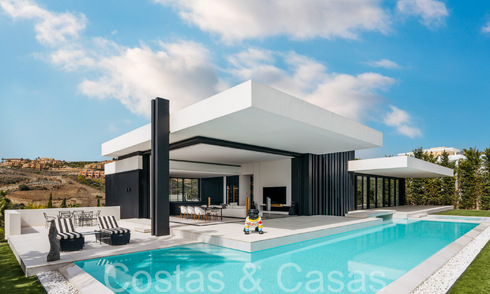 Moderne, gelijkvloerse, luxueuze villa te koop direct aan de golfbaan in Benahavis - Marbella 68469