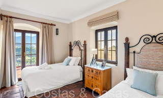 Majestueuze, Andalusische luxevilla te koop omgeven door natuur in El Madroñal, Benahavis - Marbella 68506 