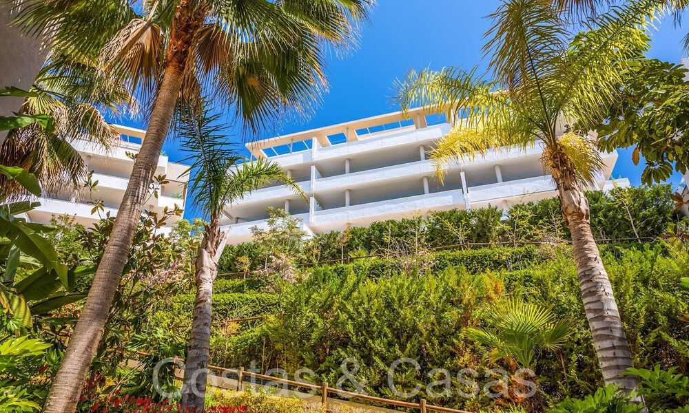 Instapklaar modern appartement te koop met weids uitzicht in het exclusieve Benahavis - Marbella 68540