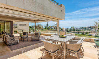 Luxueus duplex penthouse te koop met privézwembad en zeezicht in Nueva Andalucia, Marbella 68976 