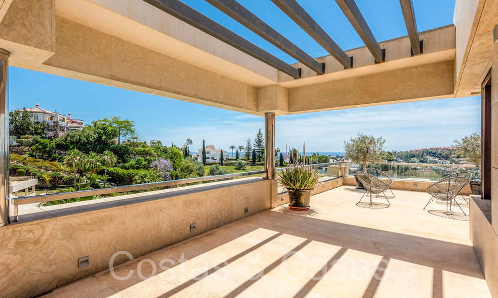 Luxueus duplex penthouse te koop met privézwembad en zeezicht in Nueva Andalucia, Marbella 68977