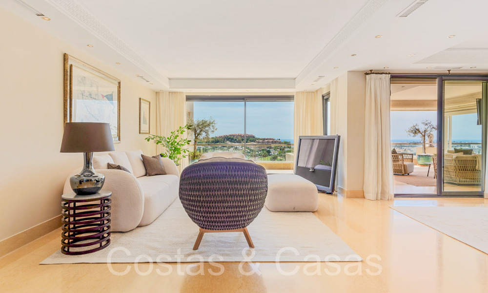 Luxueus duplex penthouse te koop met privézwembad en zeezicht in Nueva Andalucia, Marbella 68986