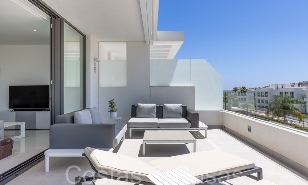 Instapklaar, modern, design appartement te koop nabij de golfbaan in de gouden driehoek van Marbella - Benahavis - Estepona 68769