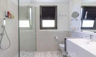Instapklaar, modern, design appartement te koop nabij de golfbaan in de gouden driehoek van Marbella - Benahavis - Estepona 68788 