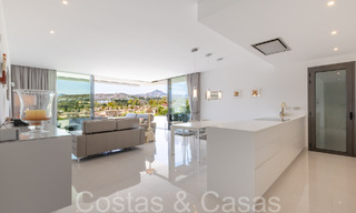 Instapklaar, modern, design appartement te koop nabij de golfbaan in de gouden driehoek van Marbella - Benahavis - Estepona 68803 