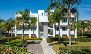 Instapklaar, modern, design appartement te koop nabij de golfbaan in de gouden driehoek van Marbella - Benahavis - Estepona 68822 